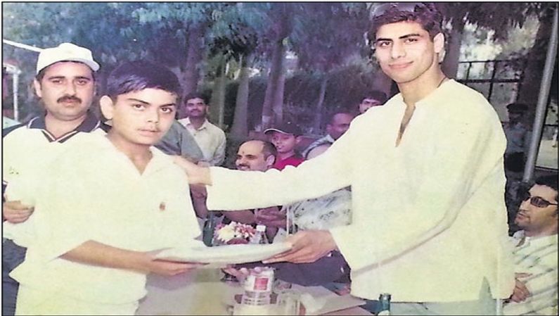 Do you know this boy Ashish Nehra who signed signed India won today