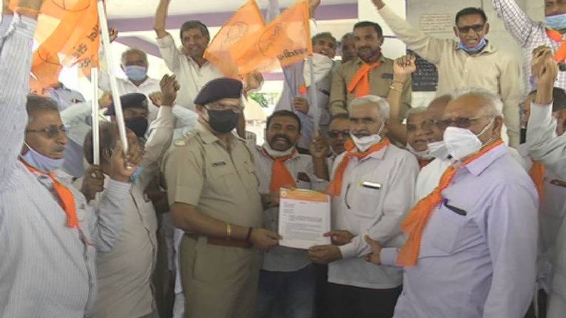 Sabarkantha: Farmers from Khedbrahma to Vidhan Sabha staged a bike rally, police stopped them midway
