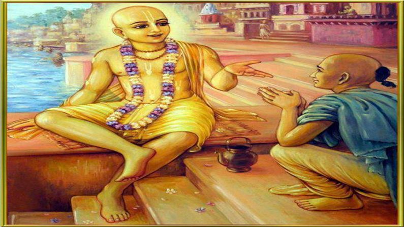 બાદશાહને તેમની ભૂલ સમજાઈ. તેમણે તુલસીદાસજીને મુક્ત કરી તેમની માફી માંગી. બિરબલે તુલસીદાસજીને વાંદરાઓવાળી ઘટના કહી. તો, તુલસીદાસજીએ કહ્યું કે, "મને વગર વાંકે સજા મળી એટલે હું કોટડીમાં પૂરાઈ રામચંદ્રજી અને હનુમાનજીનું સ્મરણ કરતા રડી પડ્યો. કોઈ ગૂઢ પ્રેરણાથી મારા હાથે હનુમાનજીની 40 ચોપાઈ લખાઈ ગઈ."